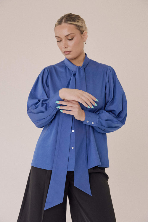 The Essay Bow Shirt – Ultramarine Blue