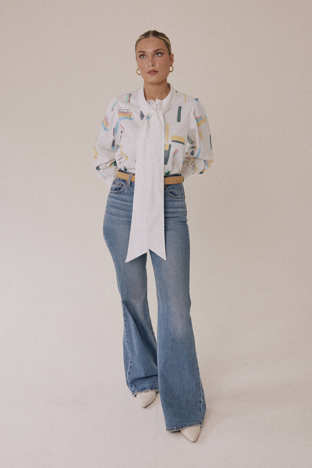 The Essay Bow Shirt – Book Spine
