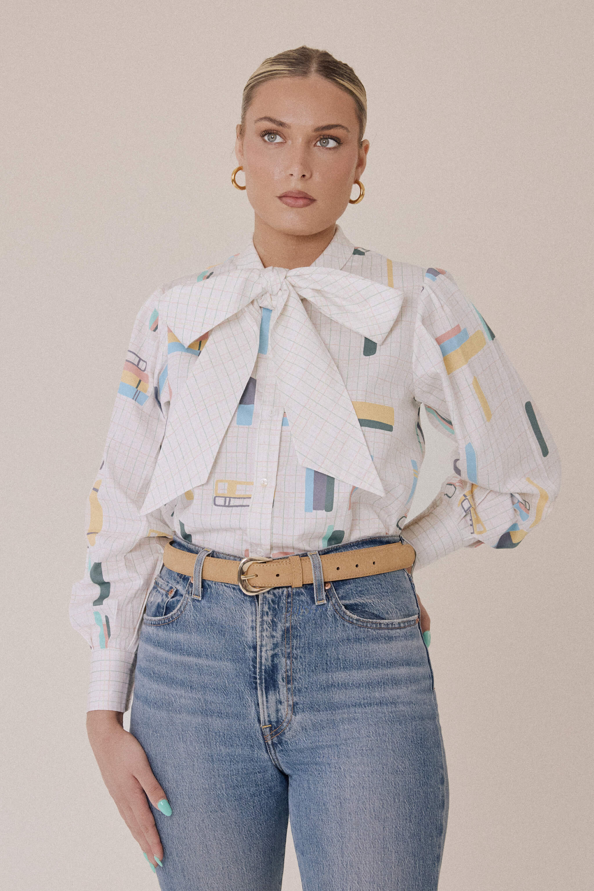 The Essay Bow Shirt – Book Spine
